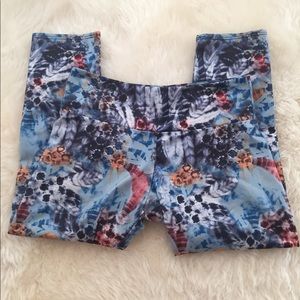 Onzie capris size S/M, perfect condition